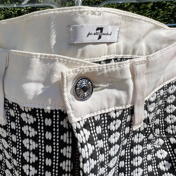 7 for all Mankind knit black & white jeans - Picture 4 of 4